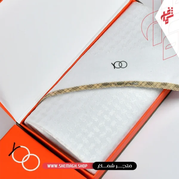 شماغ يوو أبيض بني فاتح وخطوط سوداء