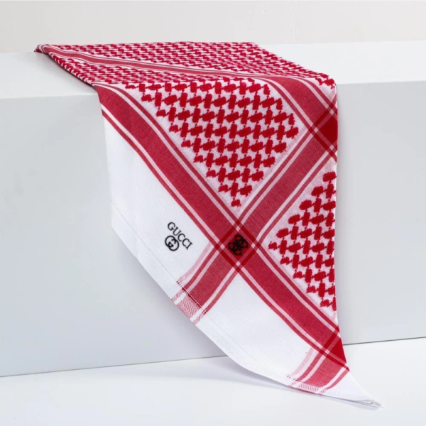 شماغ قوتشي كلاسيك لون خاص