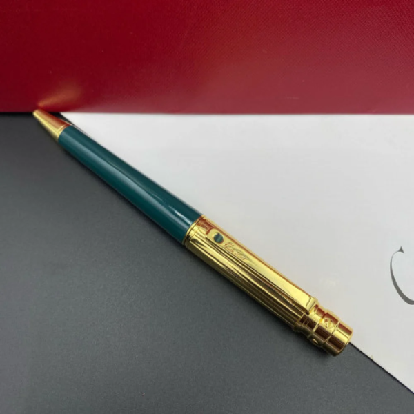 قلم كارتير أخضر في دهبي
