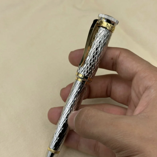 قلم دنهل فضي