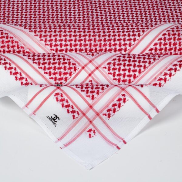 شماغ شانيل الاول