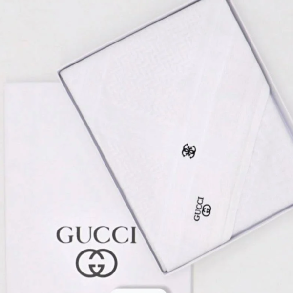 شماغ قوتشي ابيض 2024