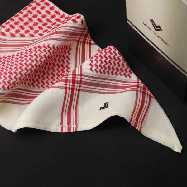 شماغ ماريو فالنتينو شتوي أحمر بيج SVOM4