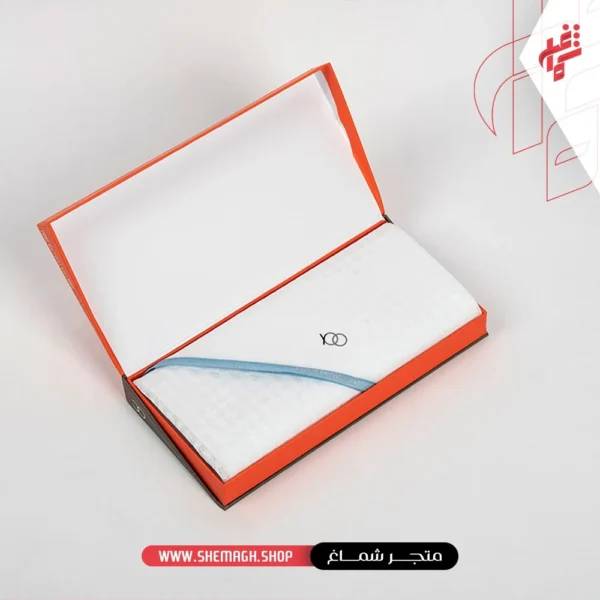 شماغ يوو سميت أبيض بأطراف لون سماوي
